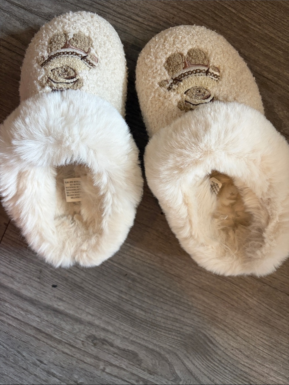 American Eagle Outfitters Cream Fuzzy Slip-On Slippers